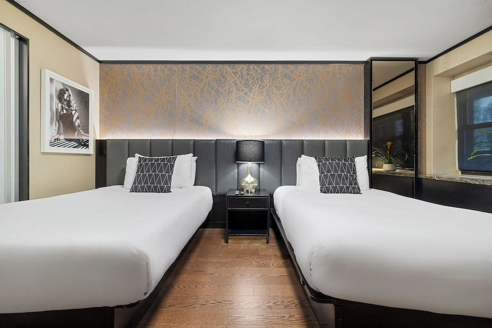 Hudson Yards Hotel — Hotel rooms in New York City, New York State