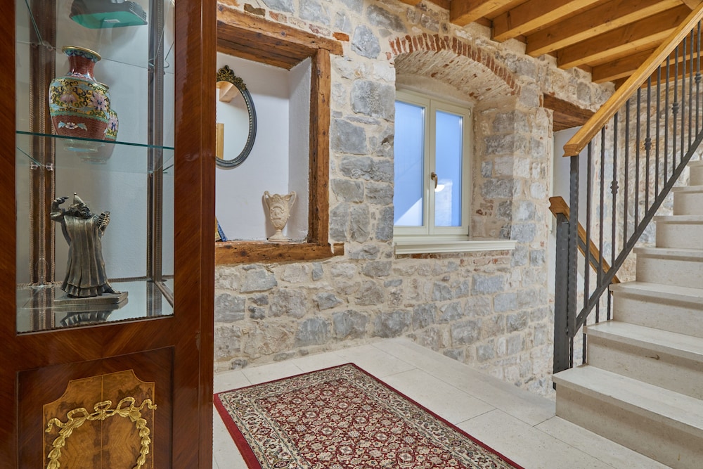 Villa Split Heritage Hotel — Hotel building in Split, Split-Dalmatia