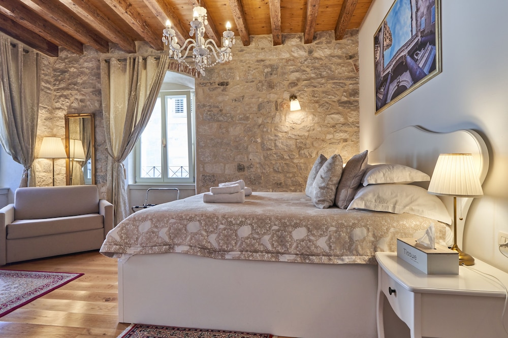 Villa Split Heritage Hotel — Hotel rooms in Split, Split-Dalmatia