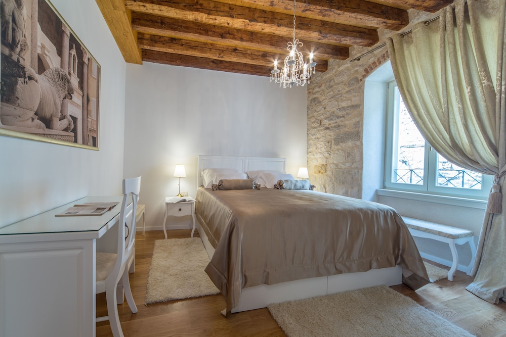 Villa Split Heritage Hotel — Hotel rooms in Split, Split-Dalmatia