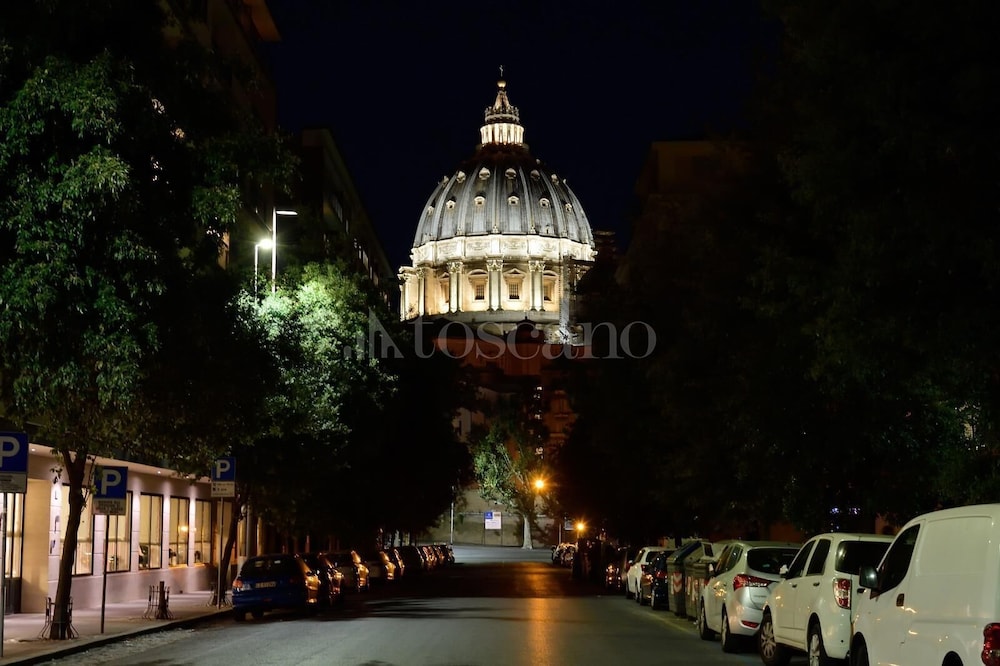 Beside the Vatican — Attractions in the area in Rome, Lazio