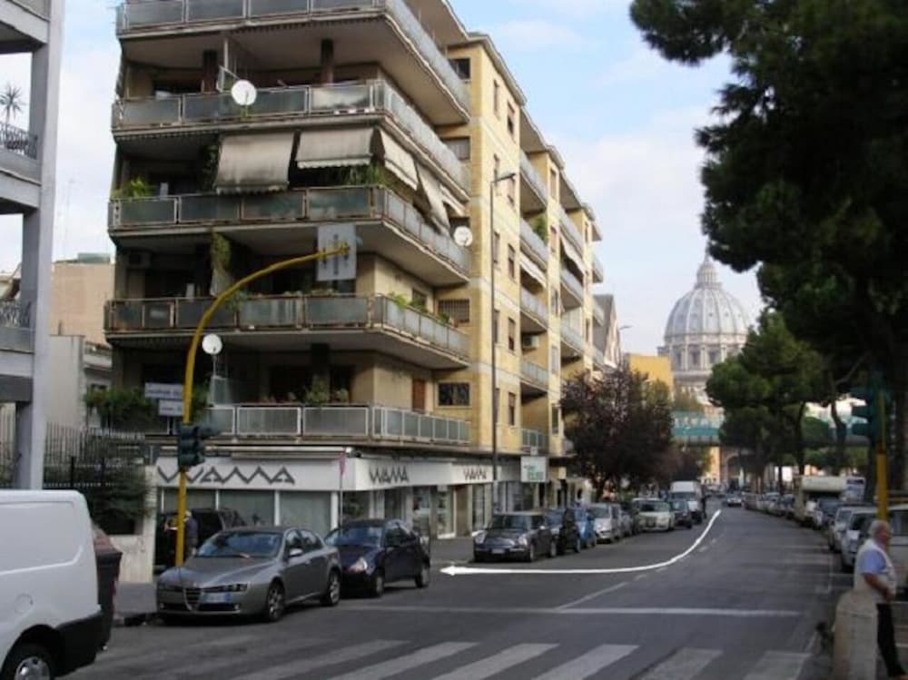 Beside the Vatican — Attractions in the area in Rome, Lazio