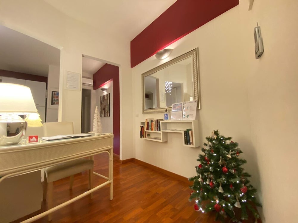 Beside the Vatican — Hotel rooms in Rome, Lazio