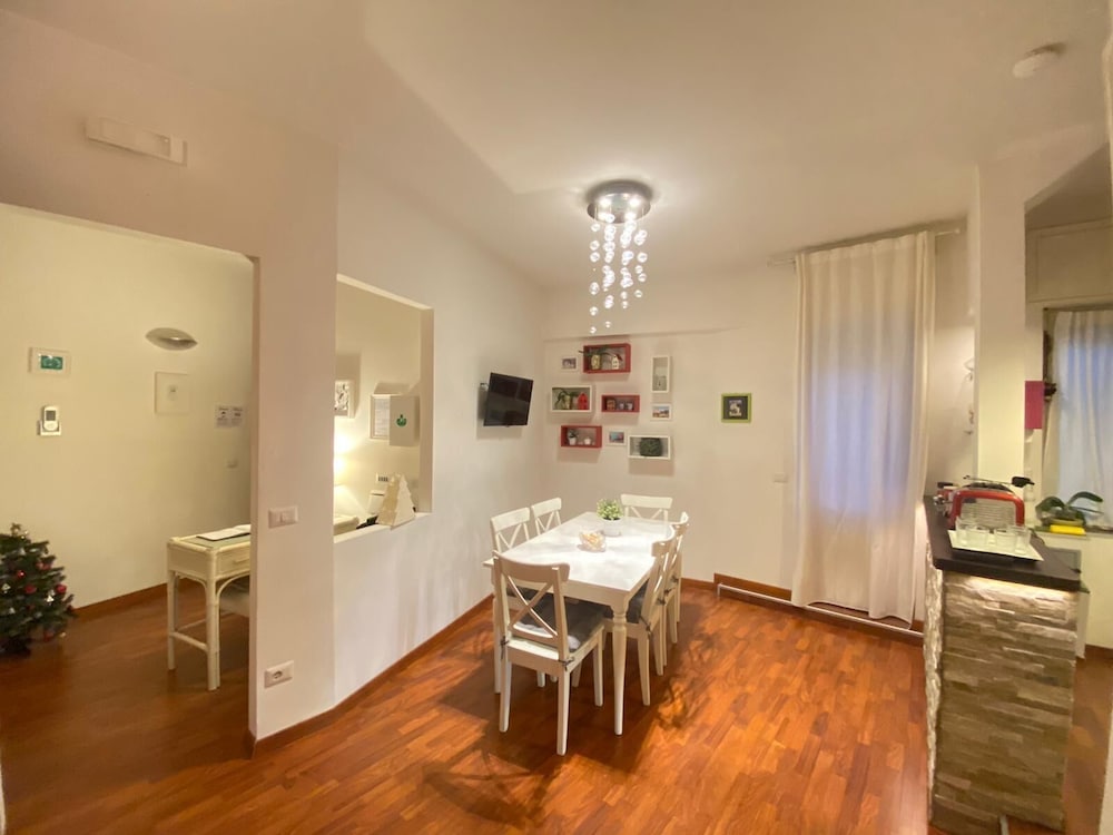Beside the Vatican — Hotel rooms in Rome, Lazio