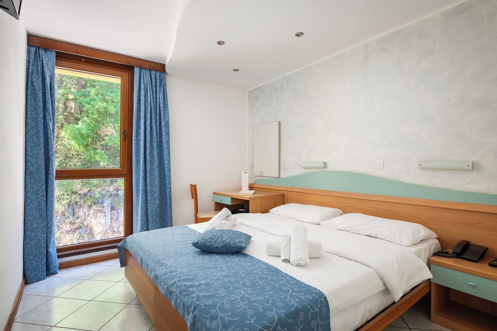 MASLINICA Hotel Hedera — Hotel rooms in Labin, Istria