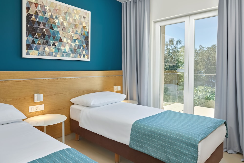 Maistra Select Mlini Villas and Apartments — Hotel rooms in Mlini, Dubrovnik-Neretva