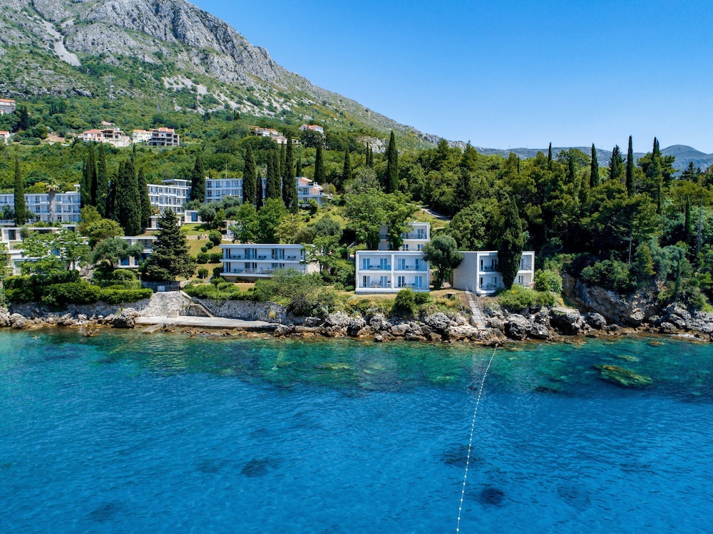 Maistra Select Mlini Villas and Apartments — Hotel building in Mlini, Dubrovnik-Neretva
