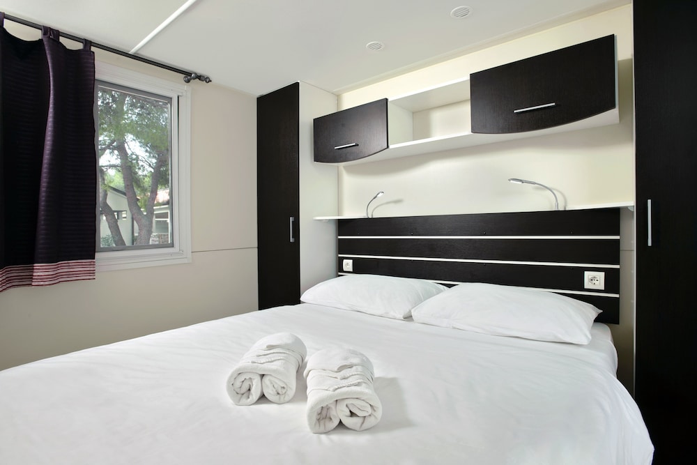 Amadria Park Camping Mobile Homes — Hotel rooms in Šibenik, Šibenik-Knin