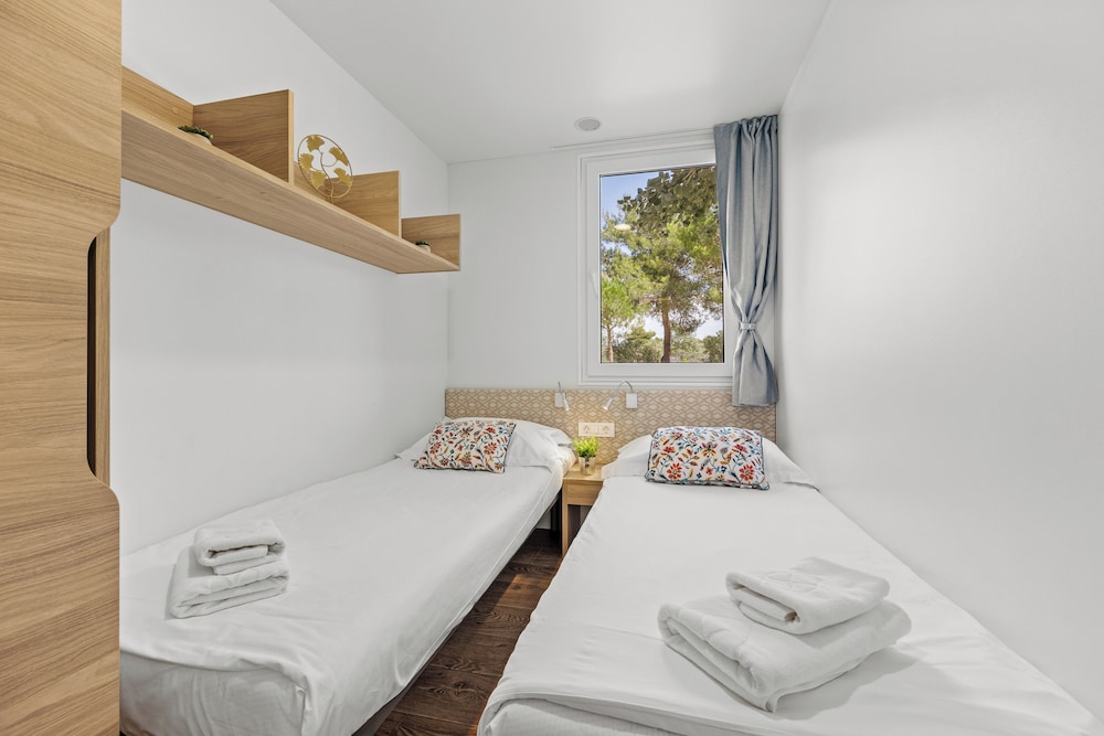 Amadria Park Camping Mobile Homes — Hotel rooms in Šibenik, Šibenik-Knin