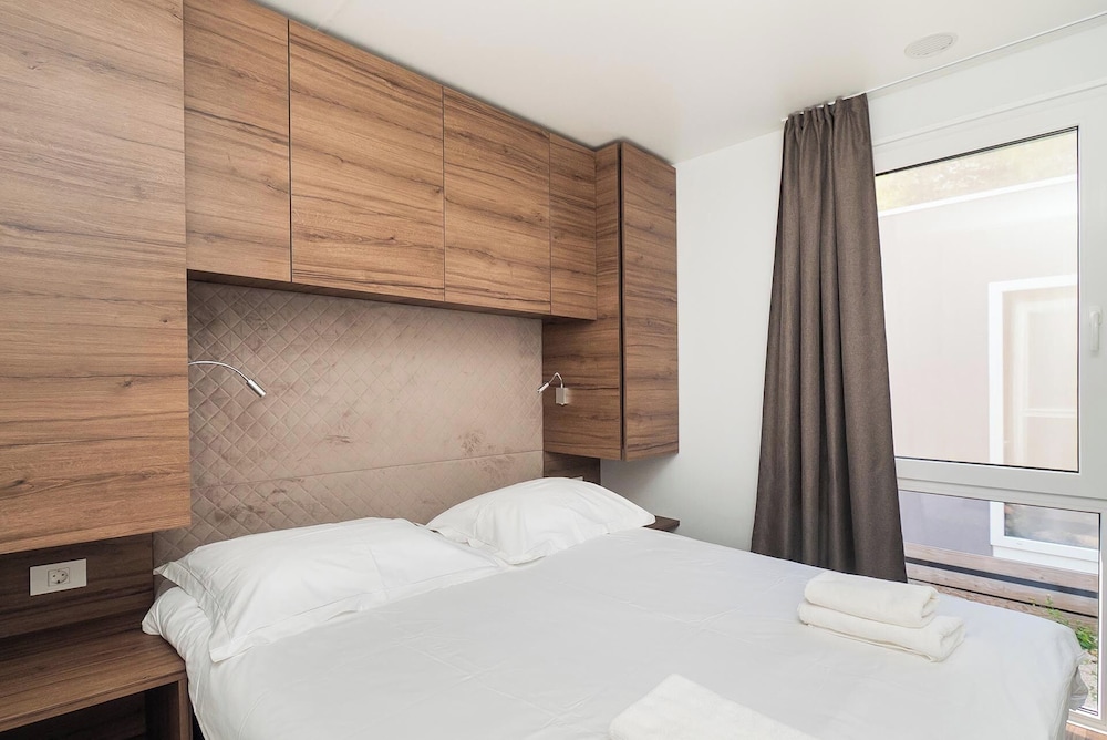 Amadria Park Camping Mobile Homes — Hotel rooms in Šibenik, Šibenik-Knin