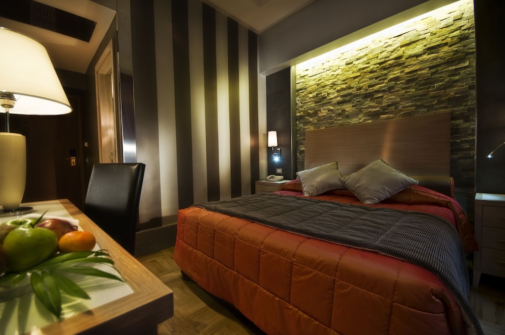 Hotel Morgana — Hotel rooms in Rome, Lazio