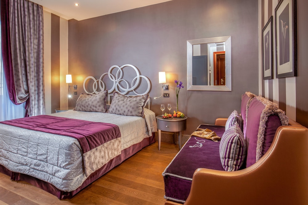 Hotel Morgana — Hotel rooms in Rome, Lazio