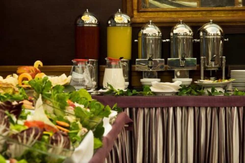 Hotel Morgana — Restaurant & bars in Rome, Lazio