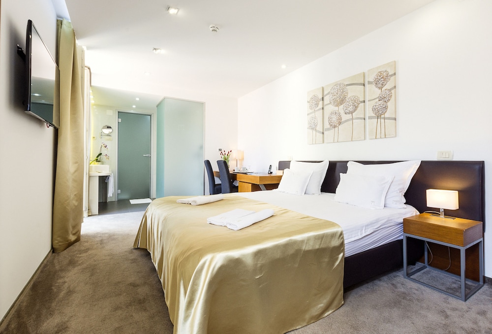 Hotel Marul — Hotel rooms in Split, Split-Dalmatia