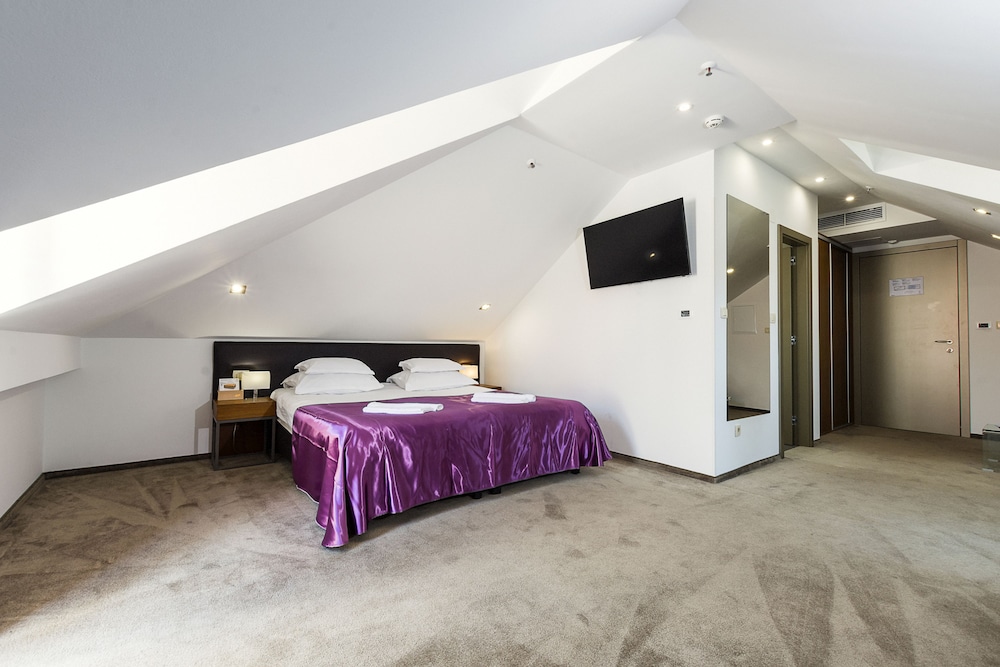 Hotel Marul — Hotel rooms in Split, Split-Dalmatia
