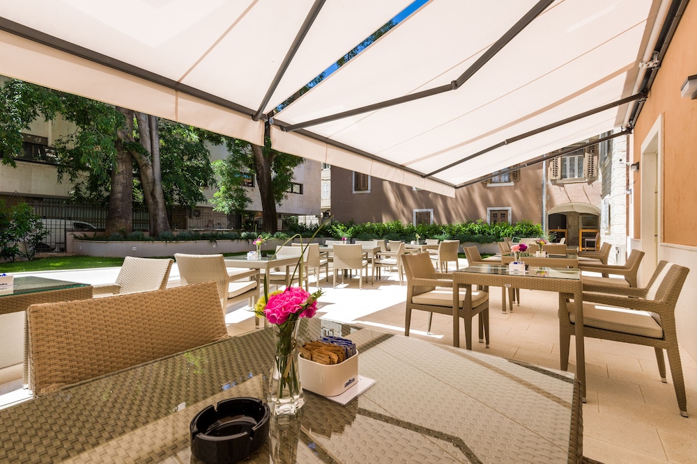 Hotel Marul — Restaurant & bars in Split, Split-Dalmatia