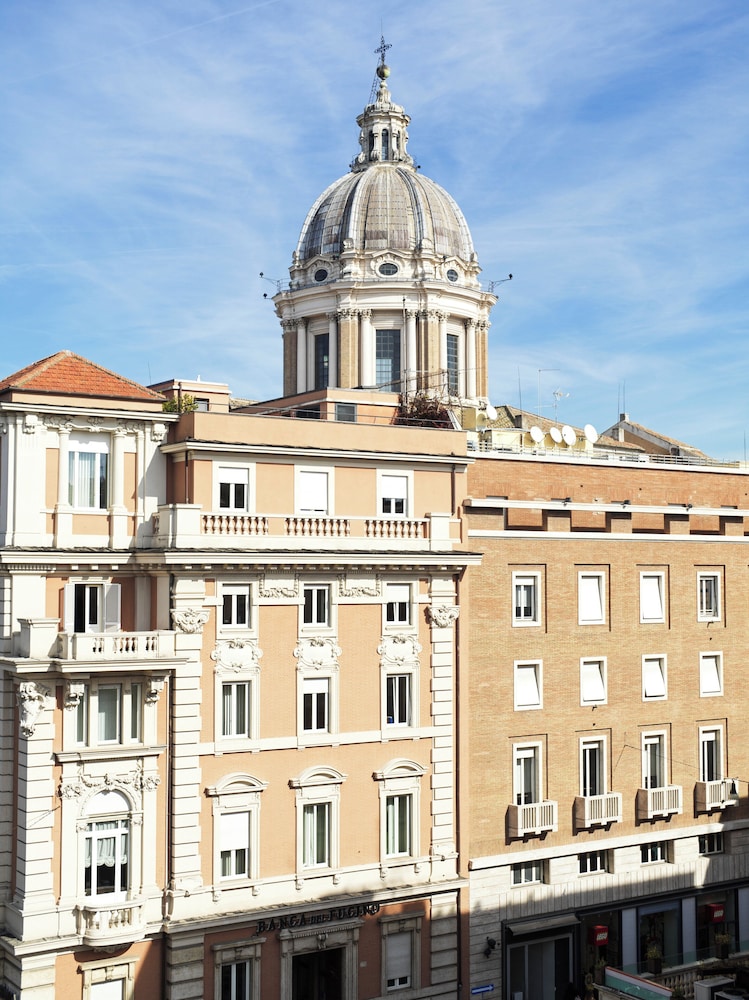 J.K. Place Roma - zdjęcie 2
