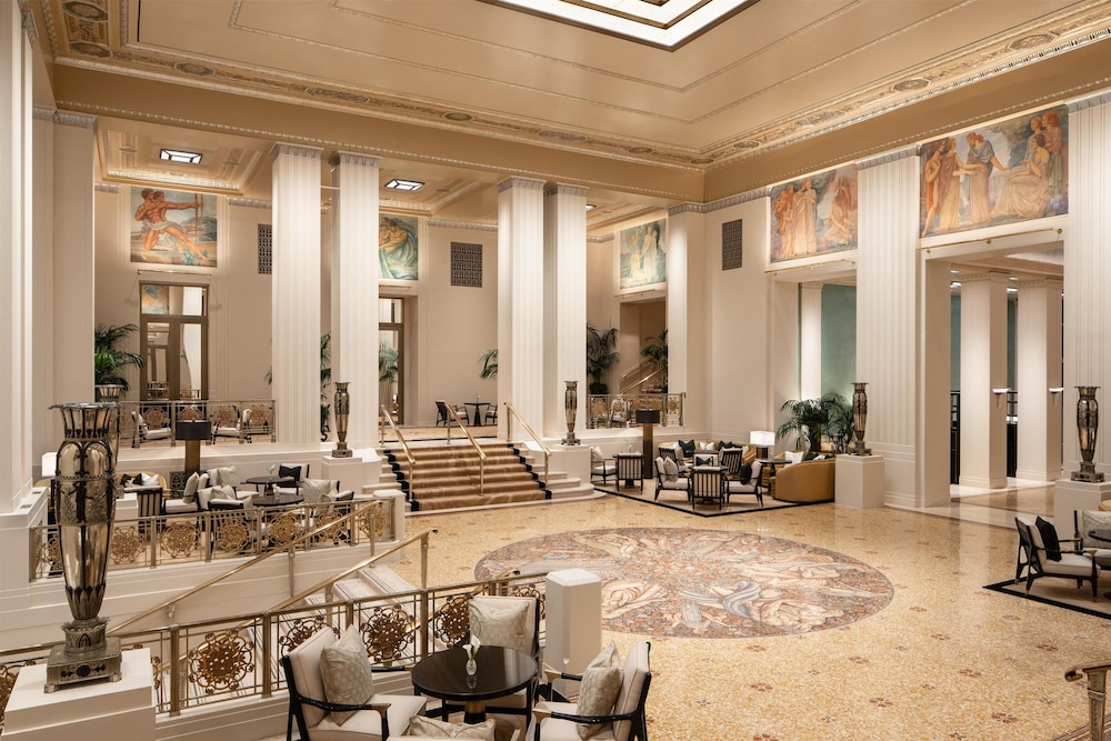 Waldorf Astoria New York — Hotel building in New York City, New York State
