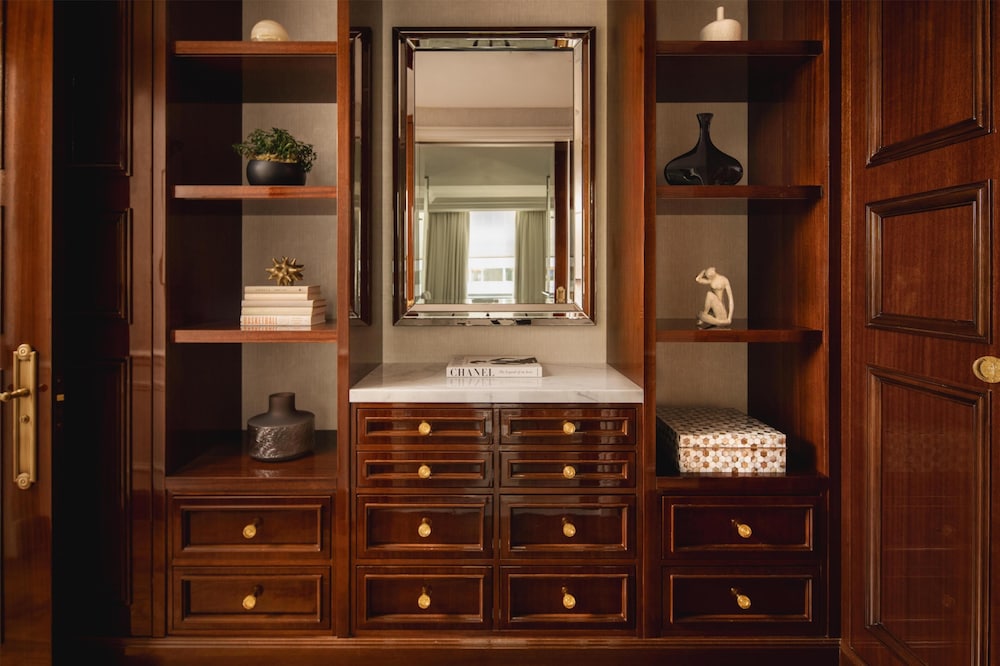 Waldorf Astoria New York — Hotel rooms in New York City, New York State