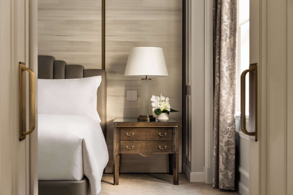 Waldorf Astoria New York — Hotel rooms in New York City, New York State