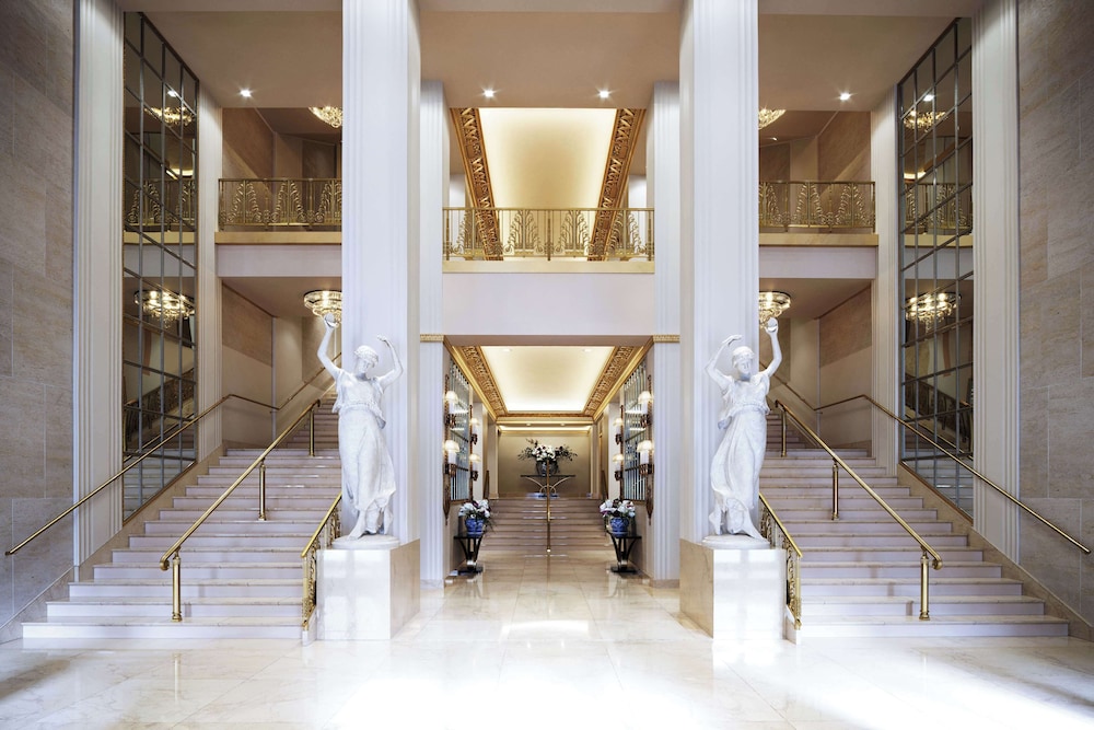 Waldorf Astoria New York — Hotel building in New York City, New York State