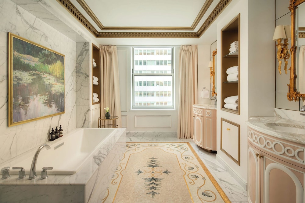 Waldorf Astoria New York — Hotel rooms in New York City, New York State