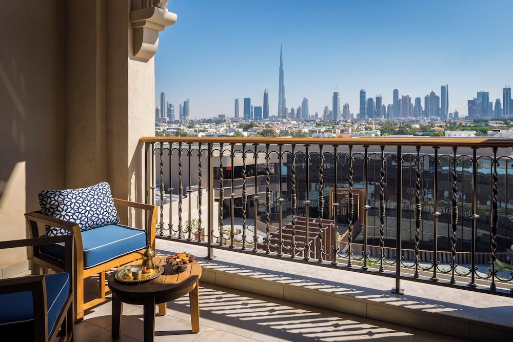Four Seasons Resort Dubai at Jumeirah Beach — Hotel rooms in Dubai
