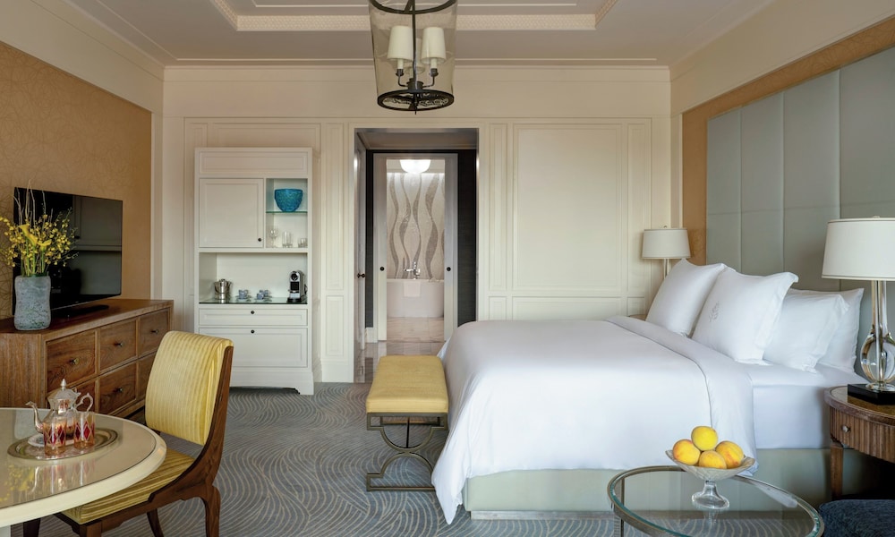 Four Seasons Resort Dubai at Jumeirah Beach — Hotel rooms in Dubai