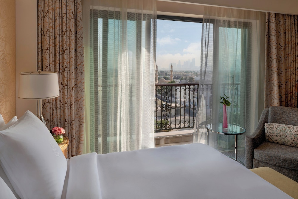 Four Seasons Resort Dubai at Jumeirah Beach — Hotel rooms in Dubai