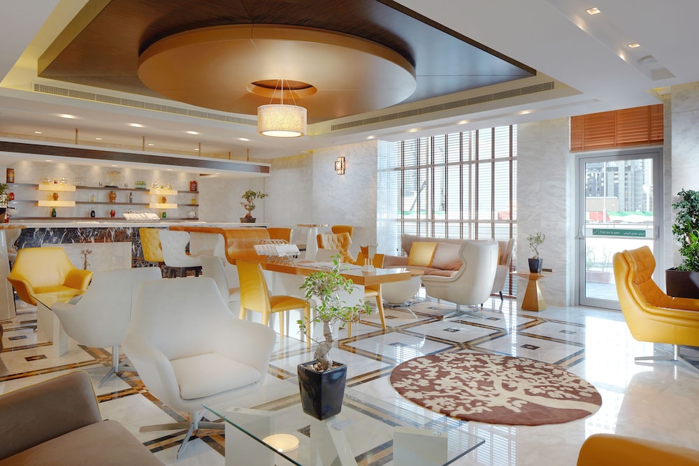 Jannah Burj Al Sarab — Restaurant & bars in Abu Dhabi