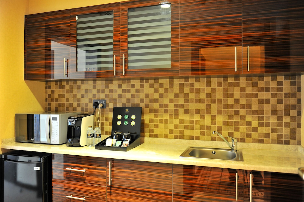 Jannah Burj Al Sarab — Hotel rooms in Abu Dhabi
