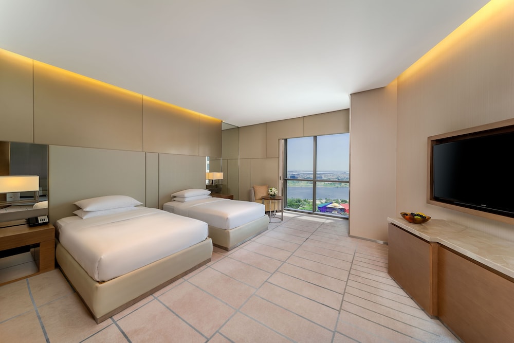 Hyatt Regency Dubai Creek Heights — Hotel rooms in Dubai