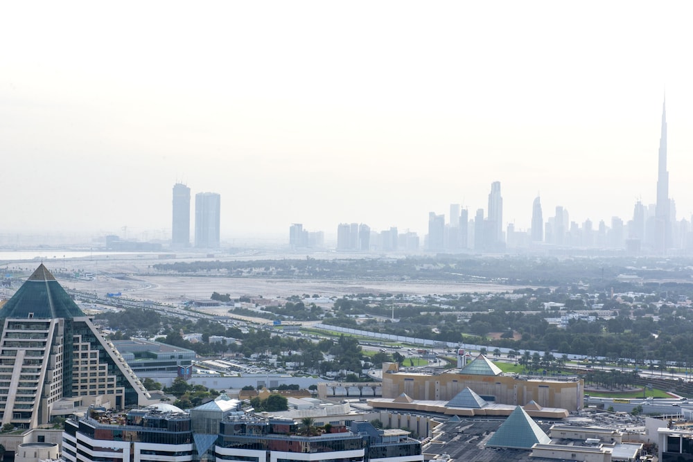 Hyatt Regency Dubai Creek Heights — Attractions in the area in Dubai