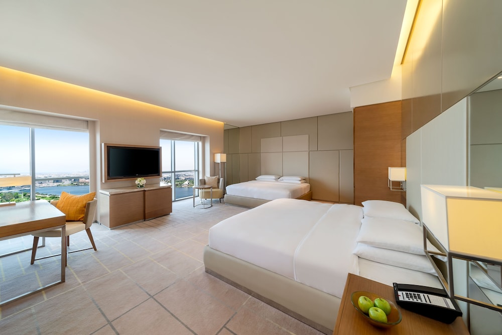 Hyatt Regency Dubai Creek Heights — Hotel rooms in Dubai