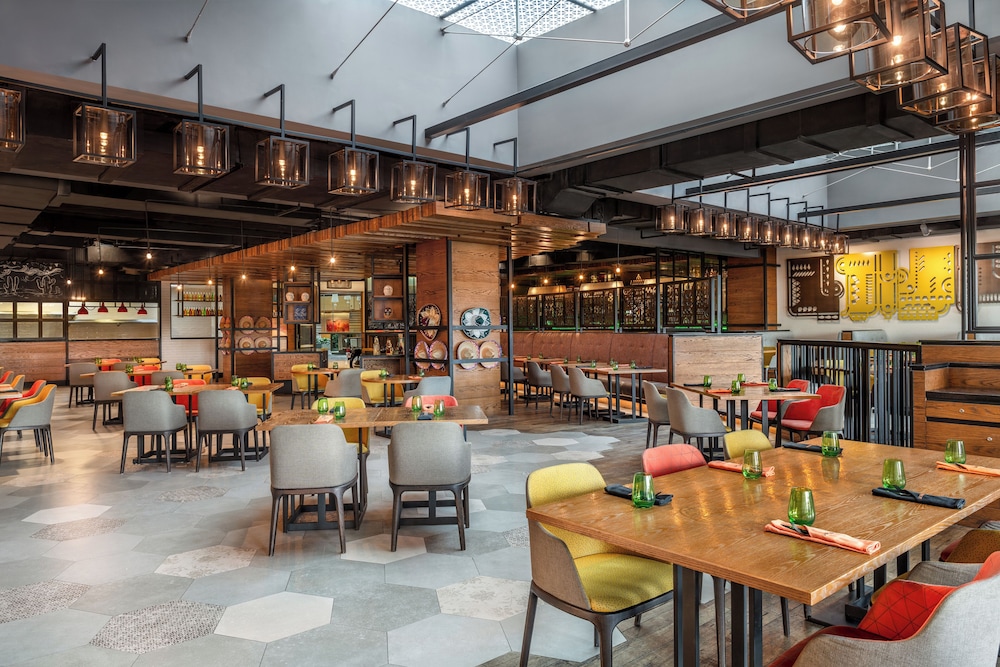 Hyatt Regency Dubai Creek Heights — Restaurant & bars in Dubai