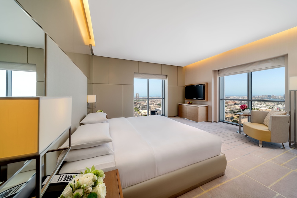 Hyatt Regency Dubai Creek Heights — Hotel rooms in Dubai