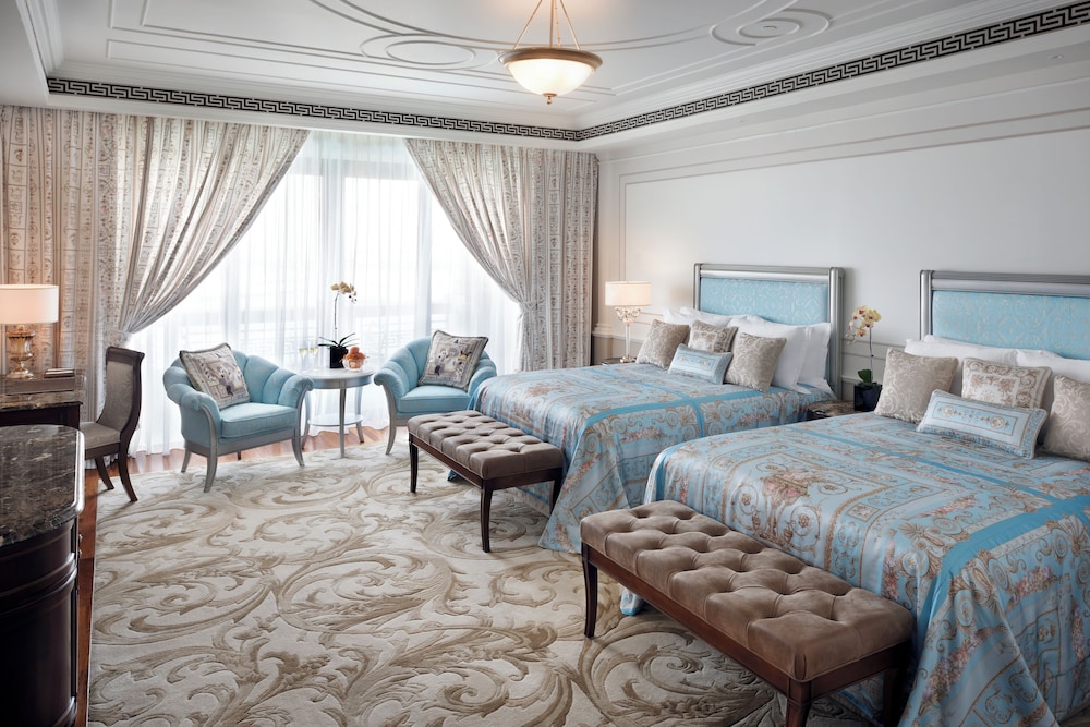 Palazzo Versace Dubai — Hotel rooms in Dubai