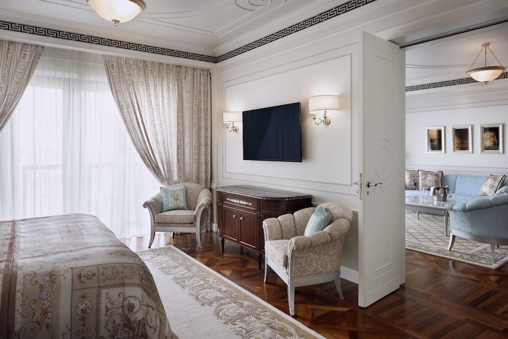 Palazzo Versace Dubai — Hotel rooms in Dubai