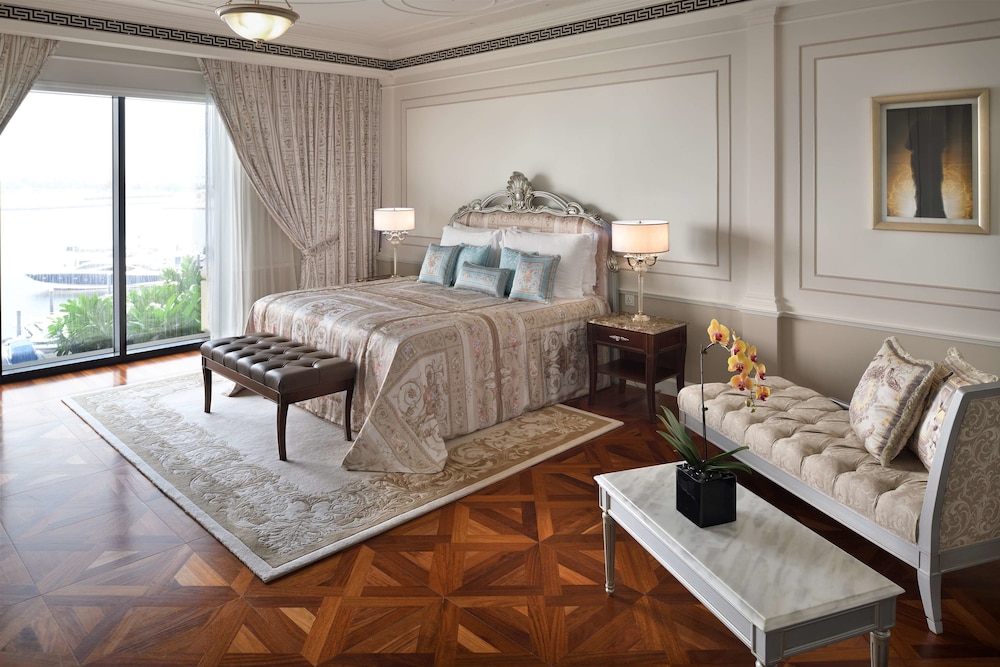 Palazzo Versace Dubai — Hotel rooms in Dubai