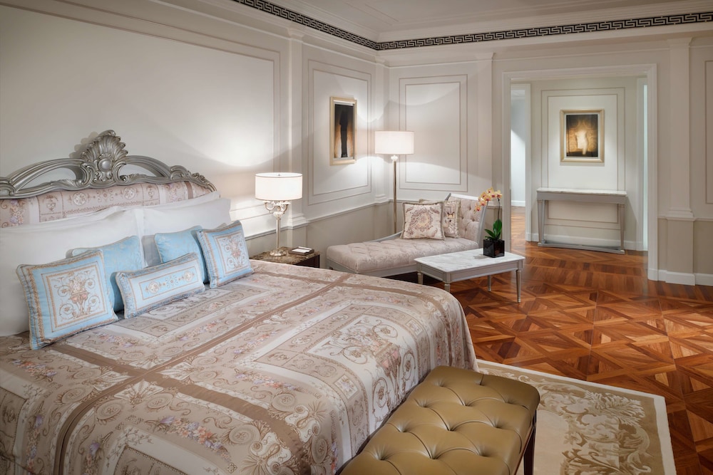 Palazzo Versace Dubai — Hotel rooms in Dubai