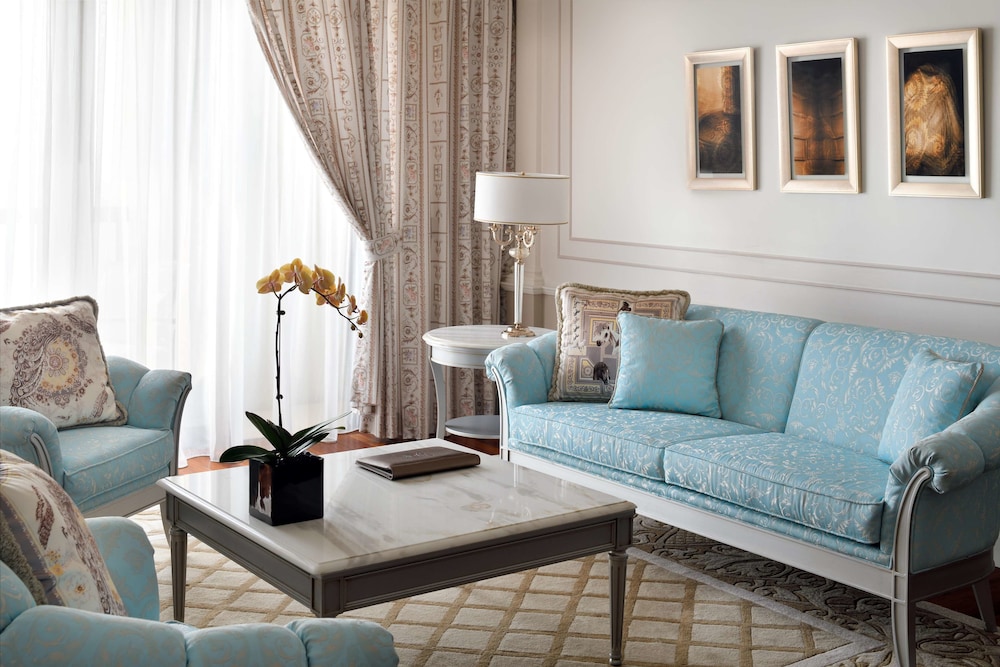Palazzo Versace Dubai — Hotel rooms in Dubai
