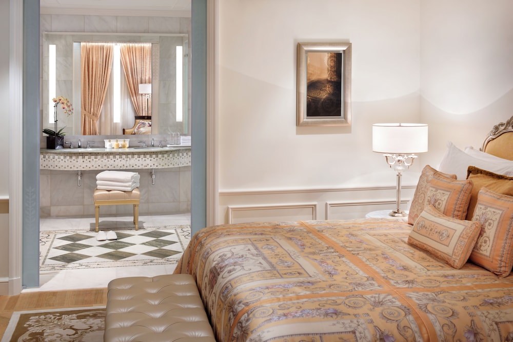 Palazzo Versace Dubai — Hotel rooms in Dubai
