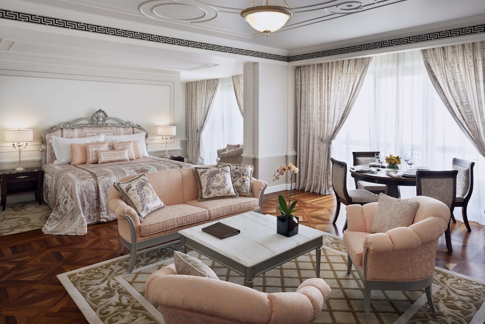 Palazzo Versace Dubai — Hotel rooms in Dubai