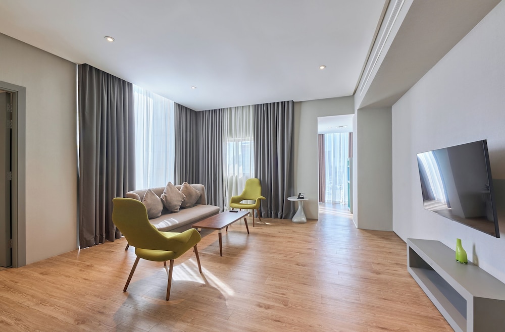 ibis Styles Dubai Jumeira — Hotel rooms in Dubai