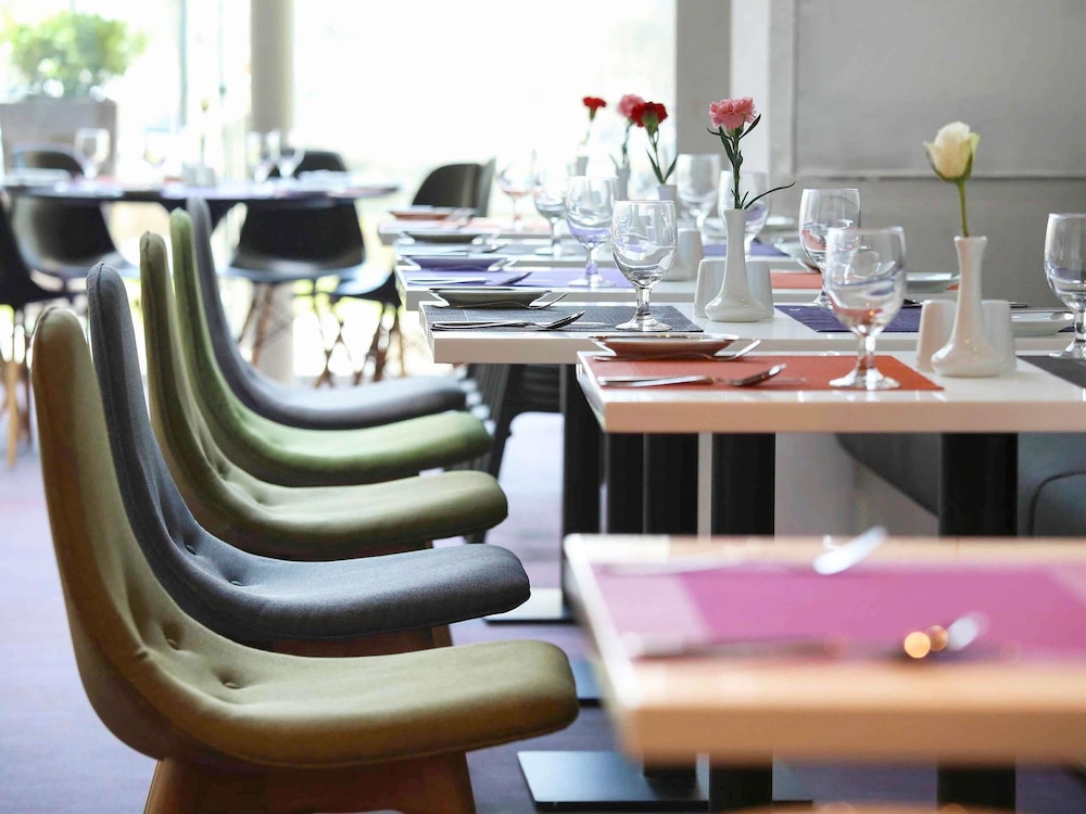 ibis Styles Dubai Jumeira — Restaurant & bars in Dubai