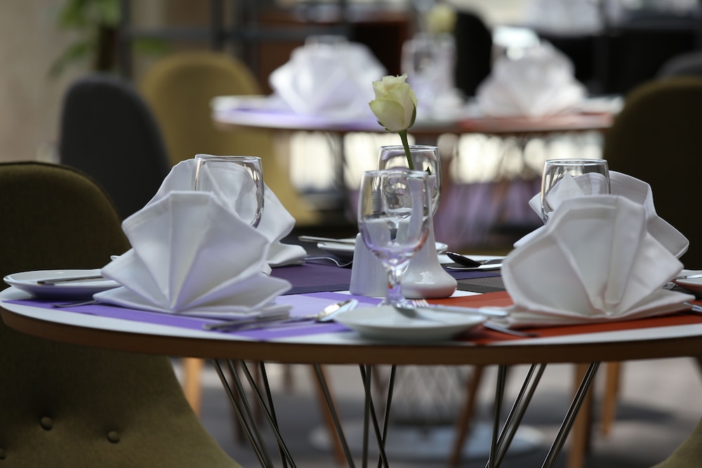 ibis Styles Dubai Jumeira — Restaurant & bars in Dubai