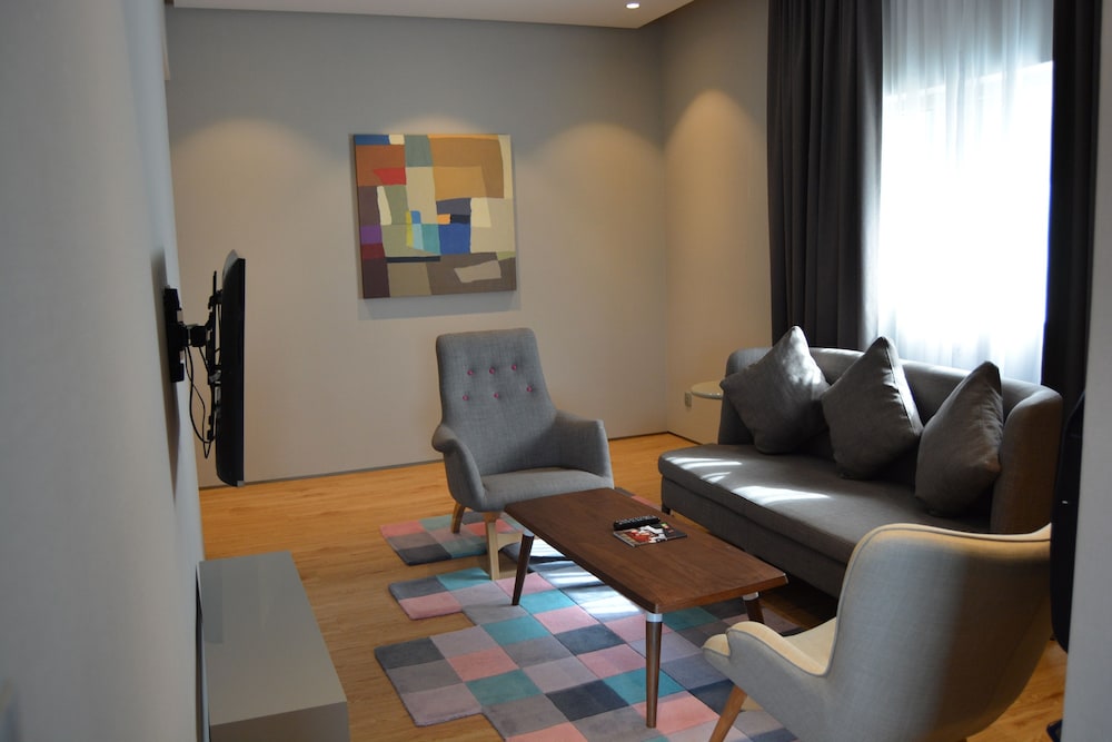 ibis Styles Dubai Jumeira — Hotel rooms in Dubai