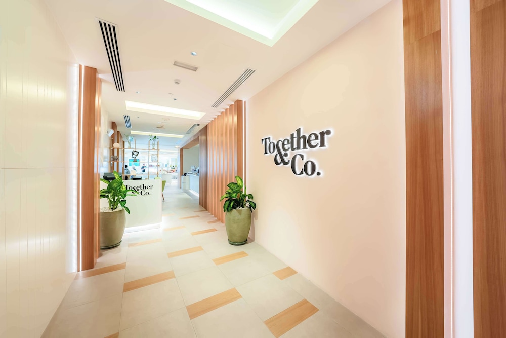 Hilton Garden Inn Dubai Jumeirah — Restaurant & bars in Dubai
