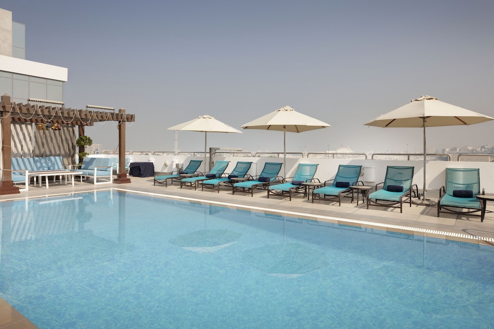 Hilton Garden Inn Dubai Jumeirah - zdjęcie 3