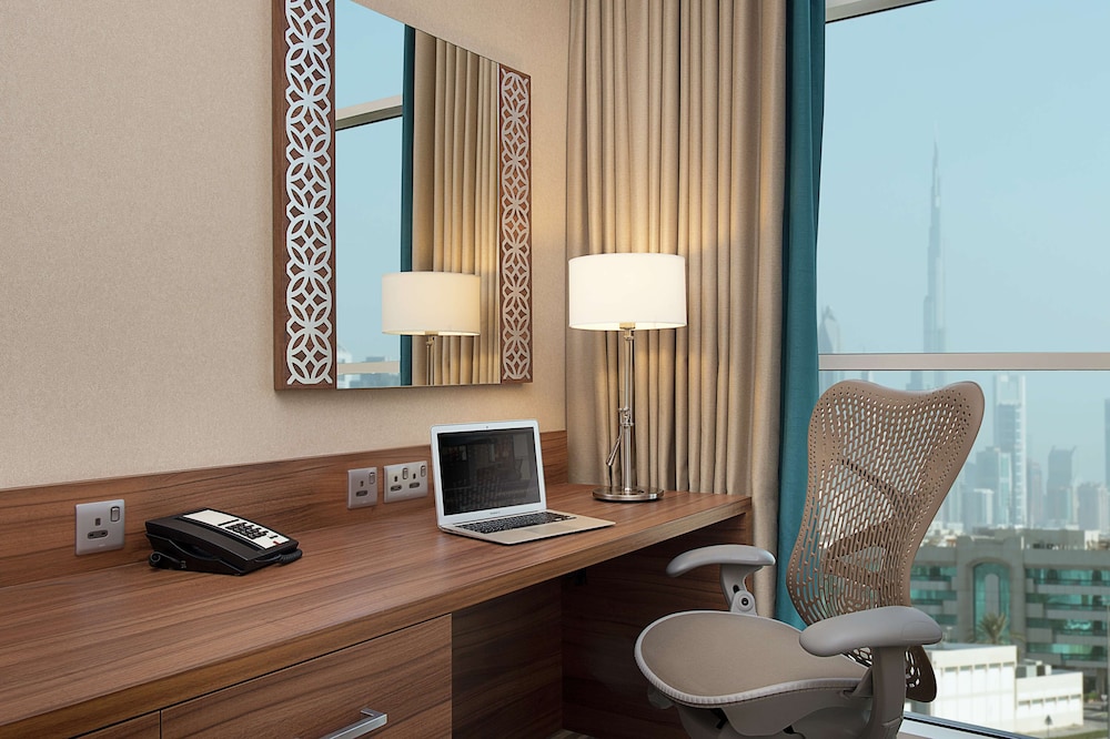 Hilton Garden Inn Dubai Jumeirah — Hotel rooms in Dubai